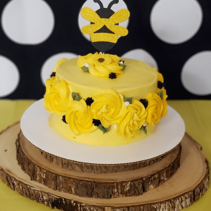 Ideal Bee Cake