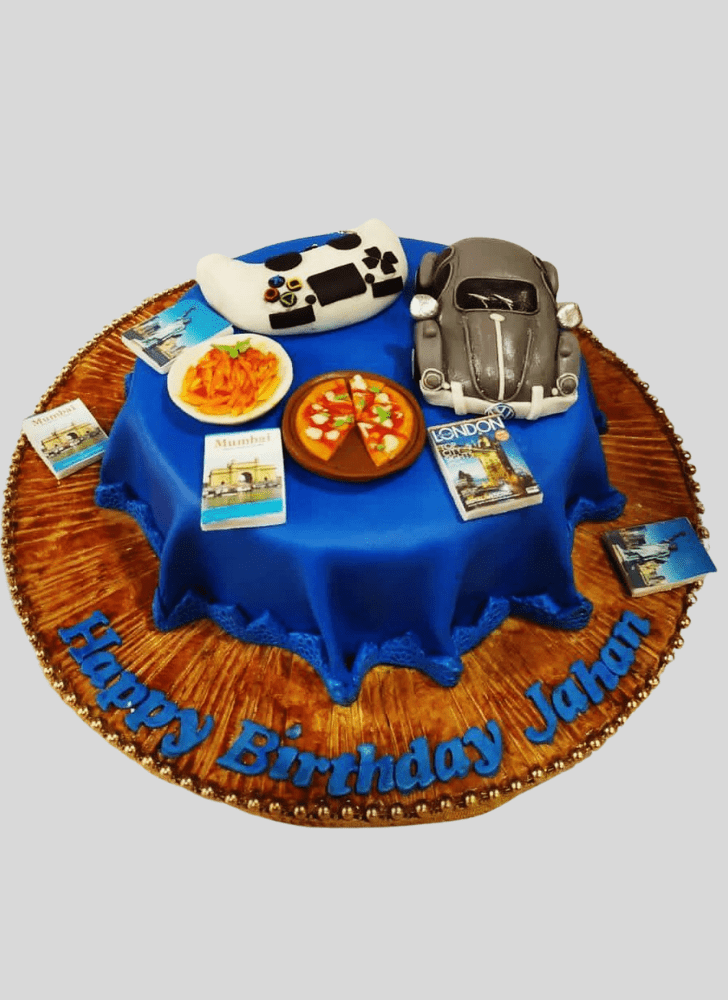 Delicate Beetle Car Cake