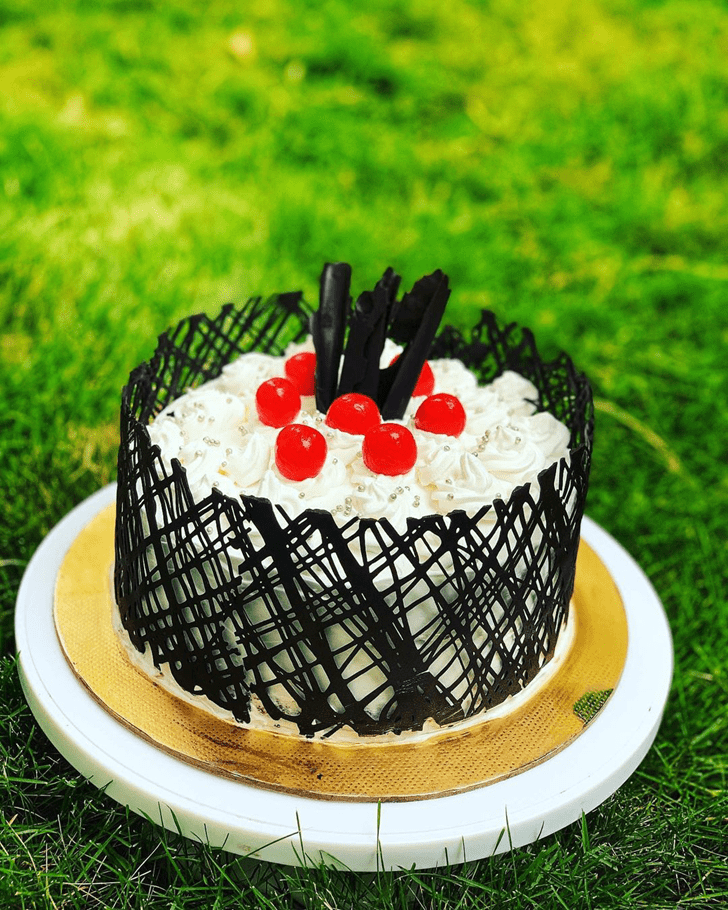 Lovely Black Forest Cake Design