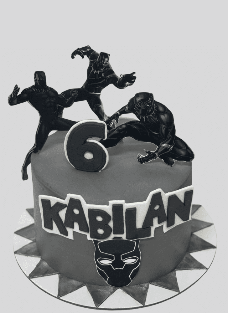 Delicate Panthere Black Panther Cake