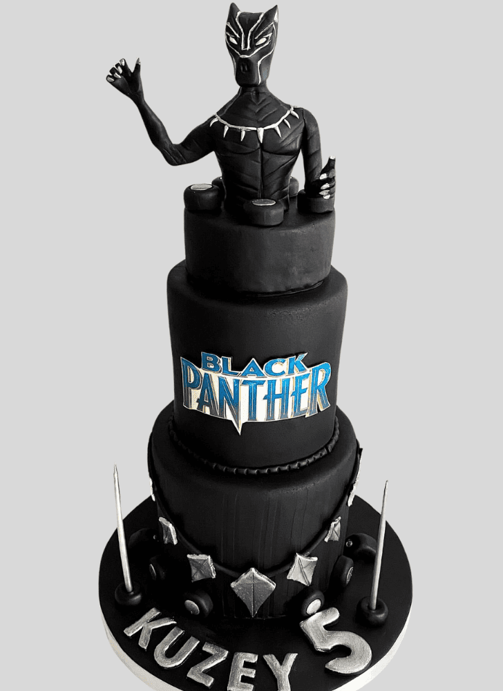 Gorgeous Black Panther Cake