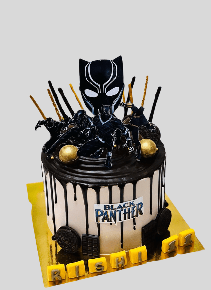 Resplendent Black Panther Cake