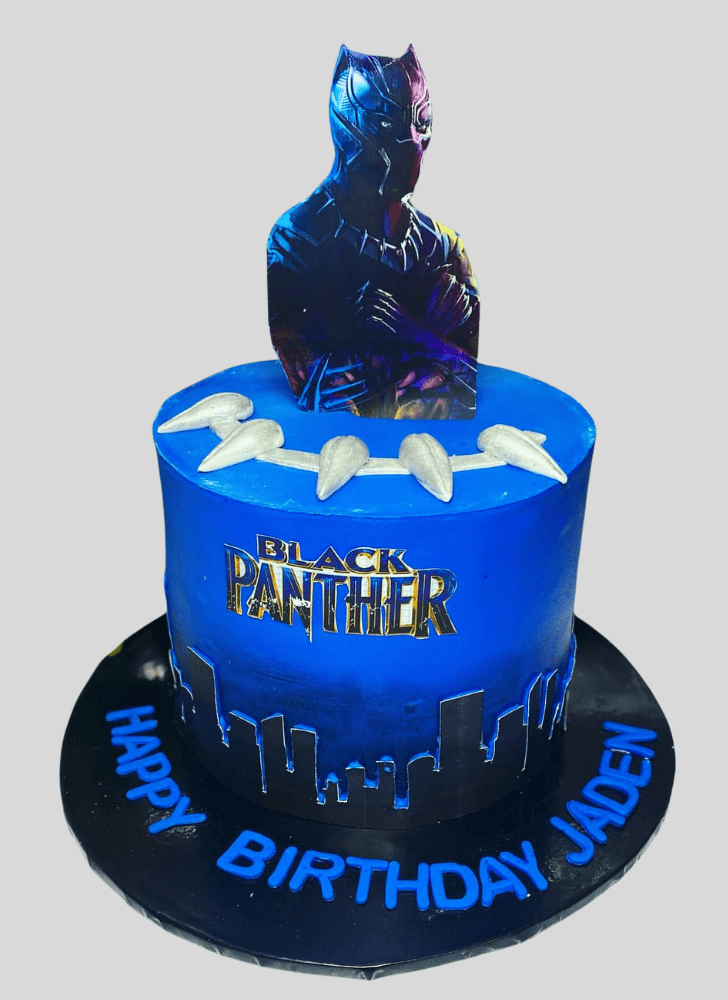 Wonderful Black Panther Cake Design