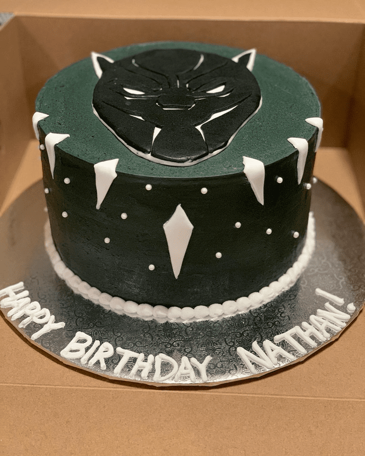 Pleasing Black Panther Cake
