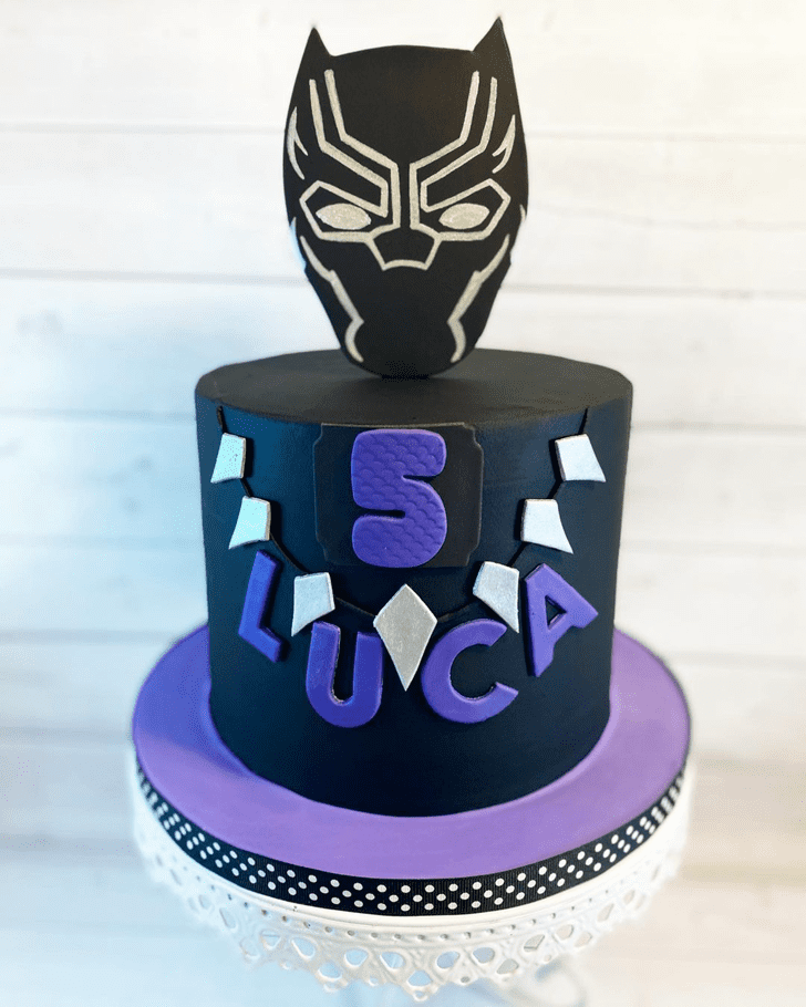 Superb Black Panther Cake
