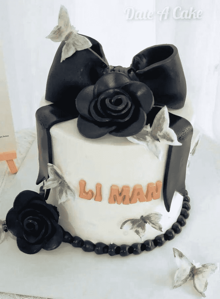 Gorgeous Back Rose Cake