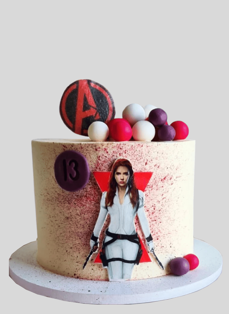 Admirable Black Widow Cake Design