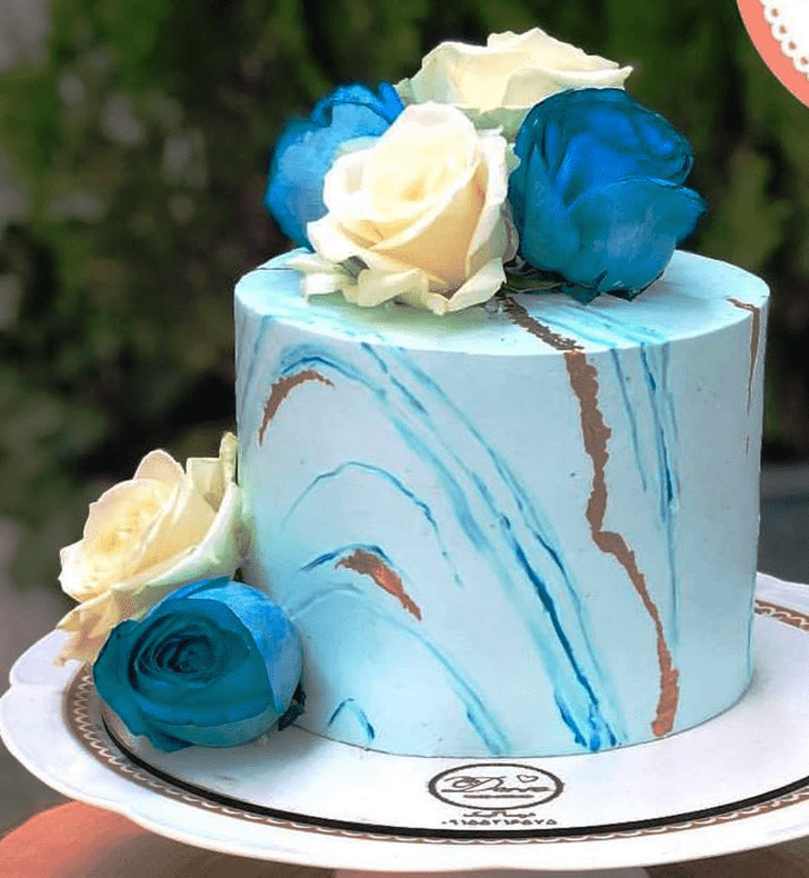 Classy Blue Rose Cake