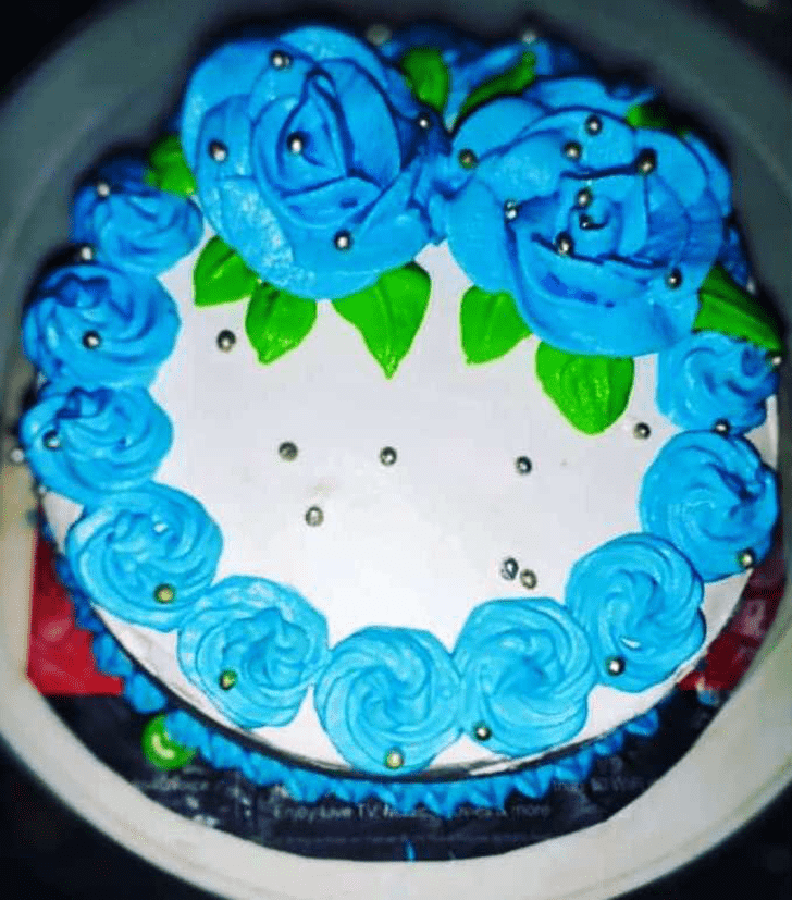 Enthralling Blue Rose Cake