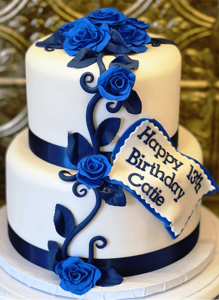 Nice Blue Rose Cake
