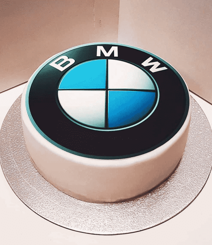 Radiant BMW Cake