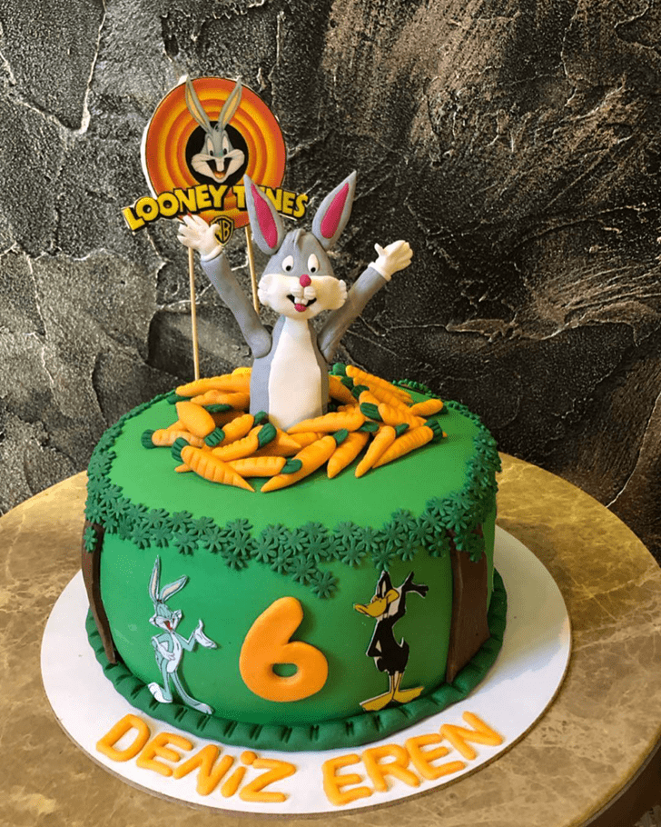 Magnetic Bugs Bunny Cake