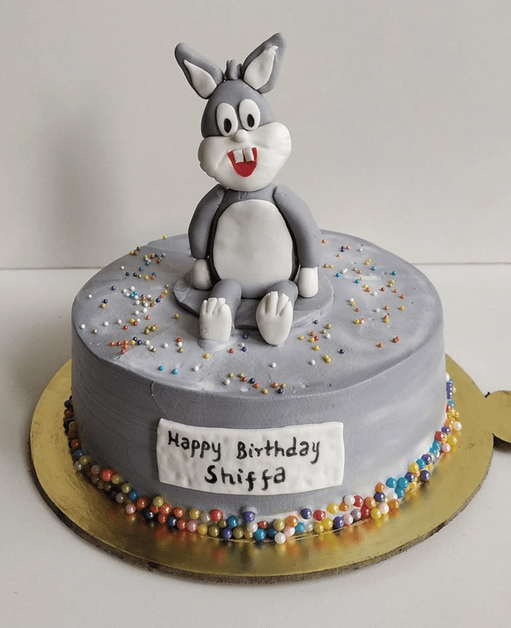 Ravishing Bugs Bunny Cake