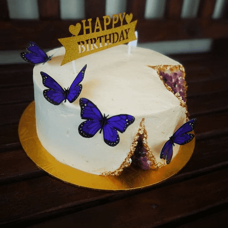 Inviting Butterfly Cake