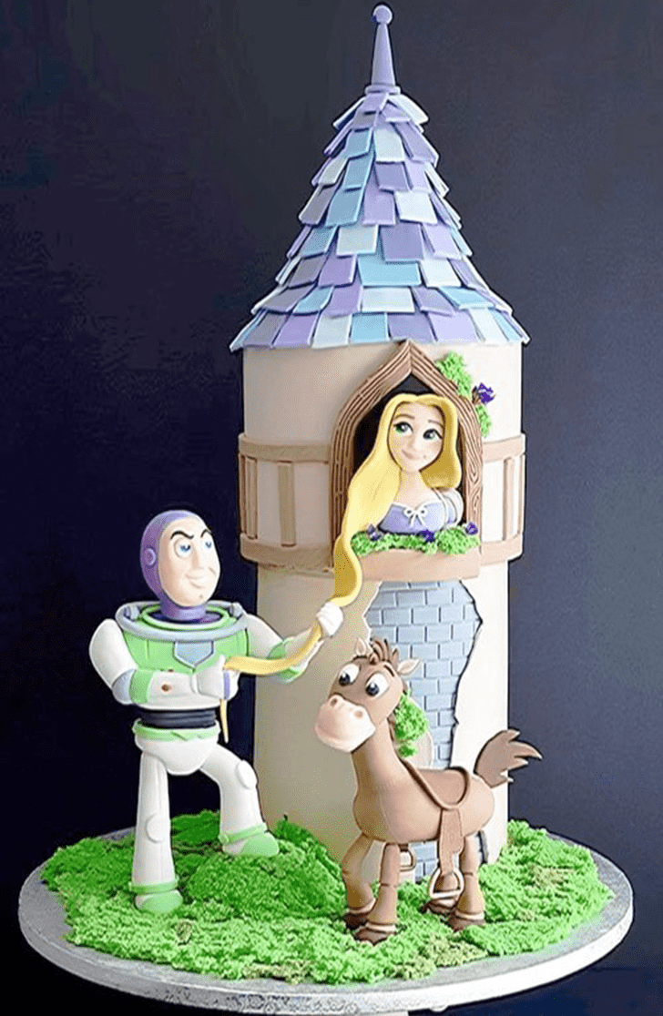 Delightful Buzz Lightyear Cake