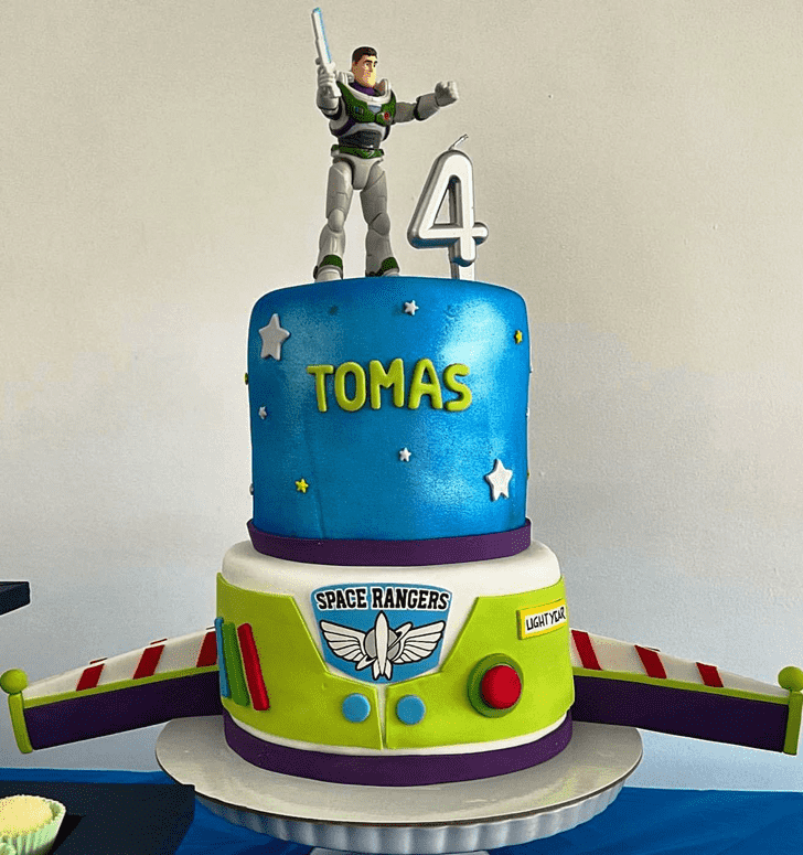 Excellent Buzz Lightyear Cake