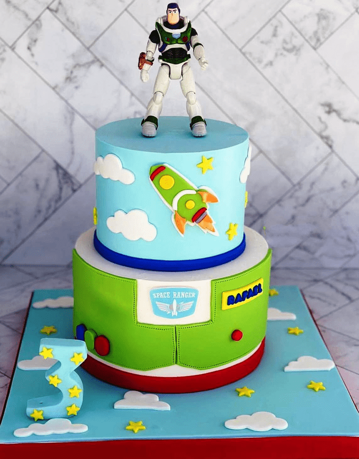 Fetching Buzz Lightyear Cake