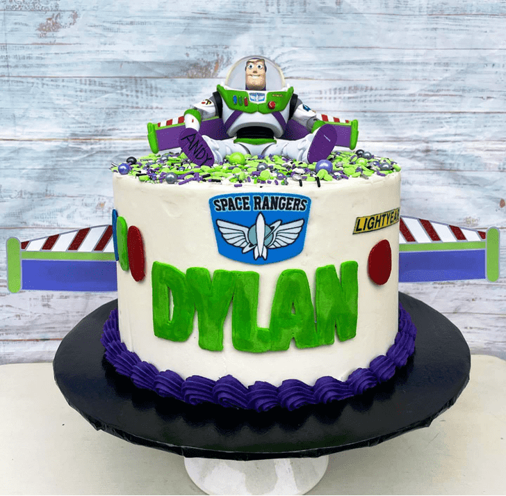 Gorgeous Buzz Lightyear Cake