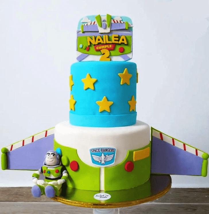 Superb Buzz Lightyear Cake