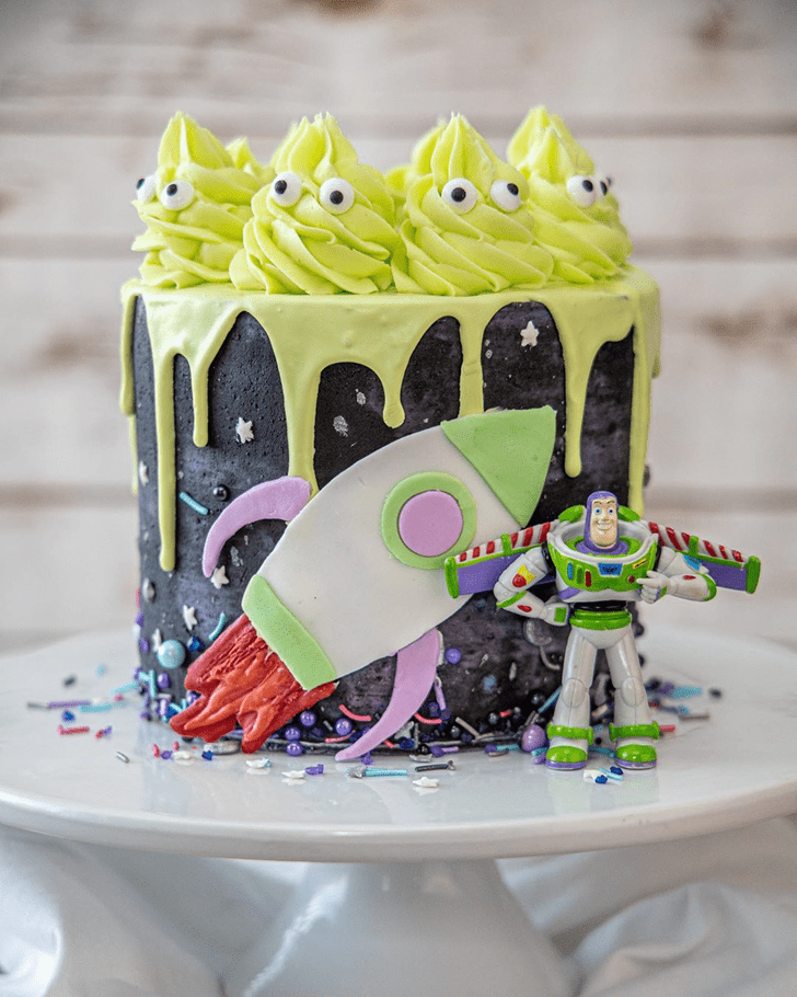 Captivating Buzz Lightyear Cake