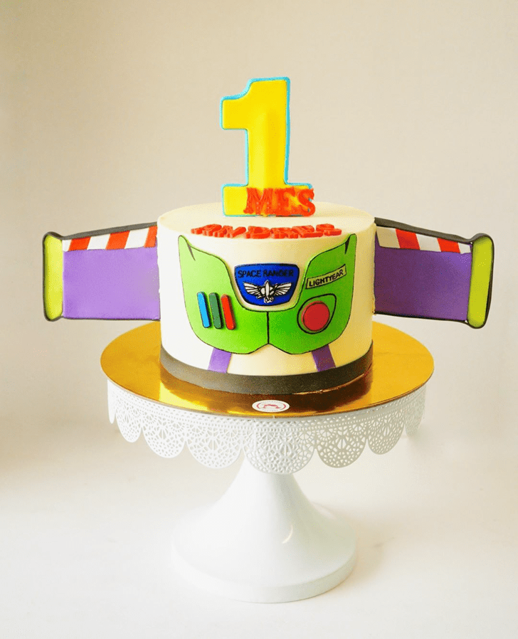 Delicate Buzz Lightyear Cake