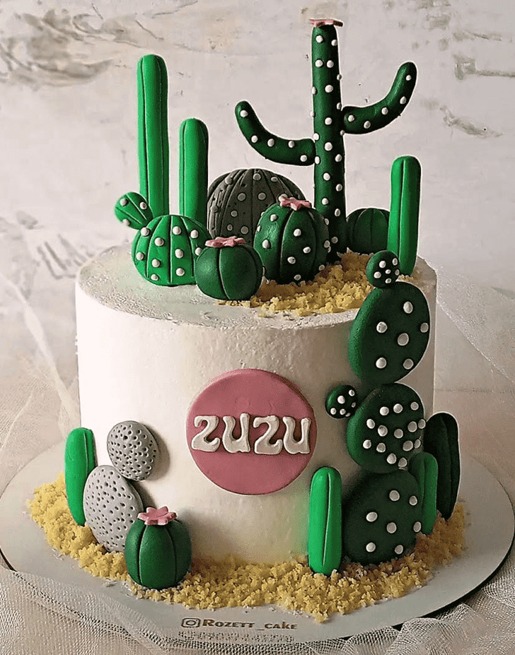 Grand Cactus Cake