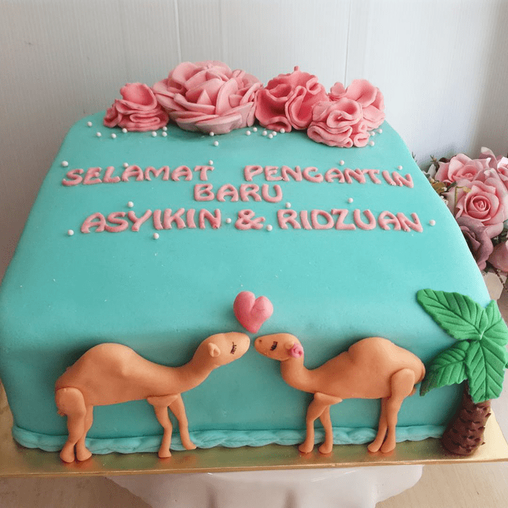 Shapely Camel Cake