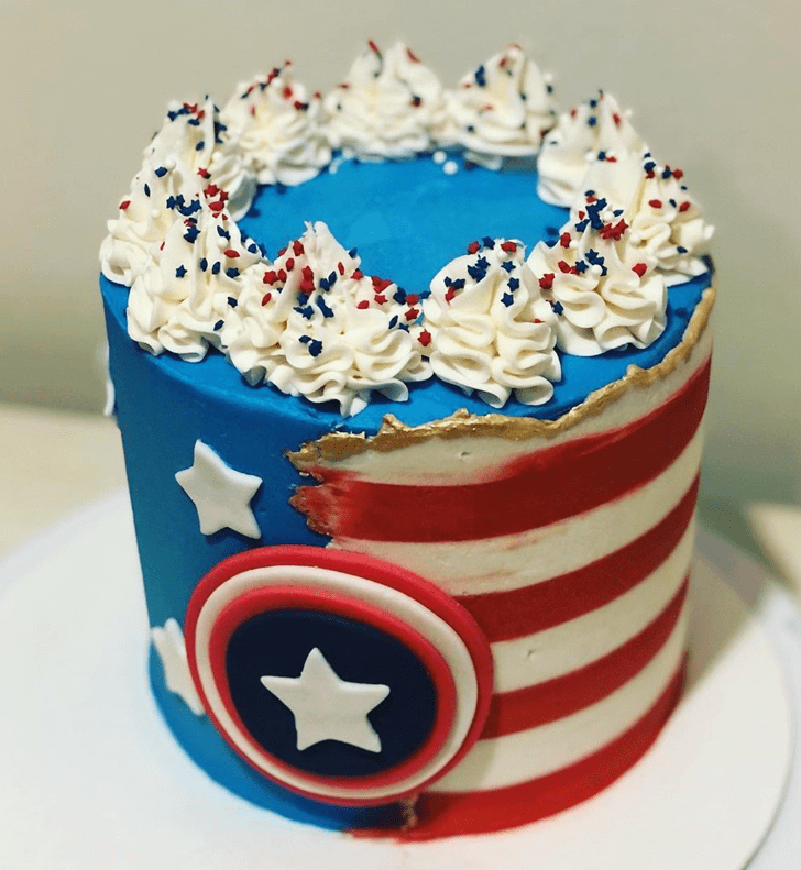 Grand Captain America Cake