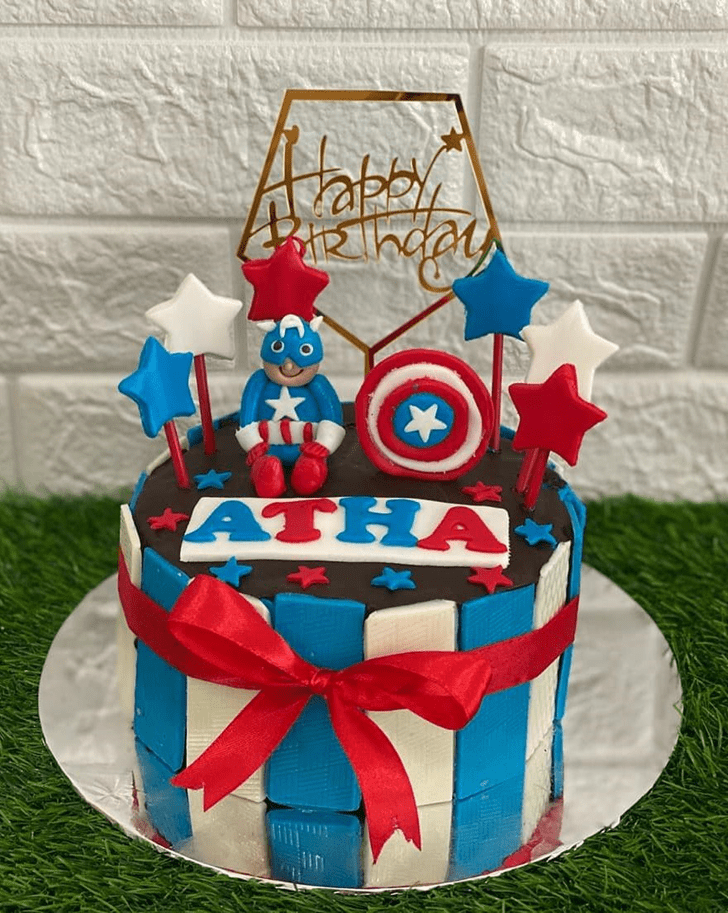 Pretty Captain America Cake