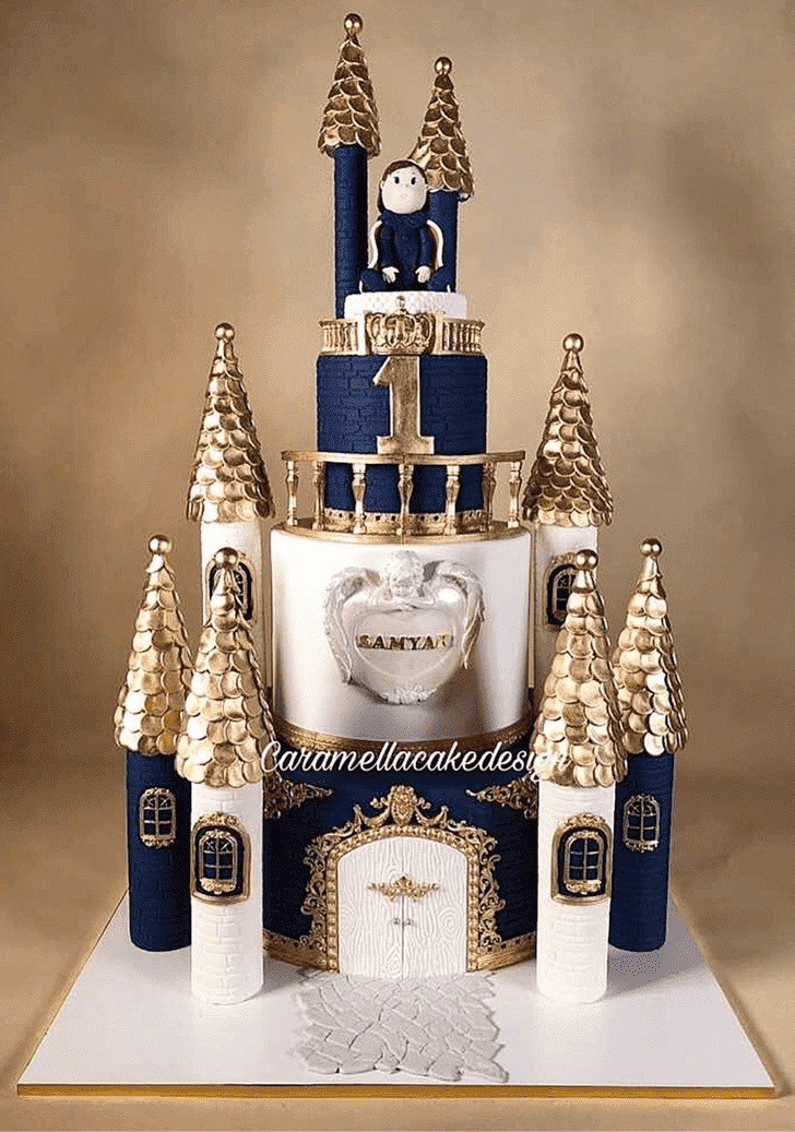 Inviting Castle Cake
