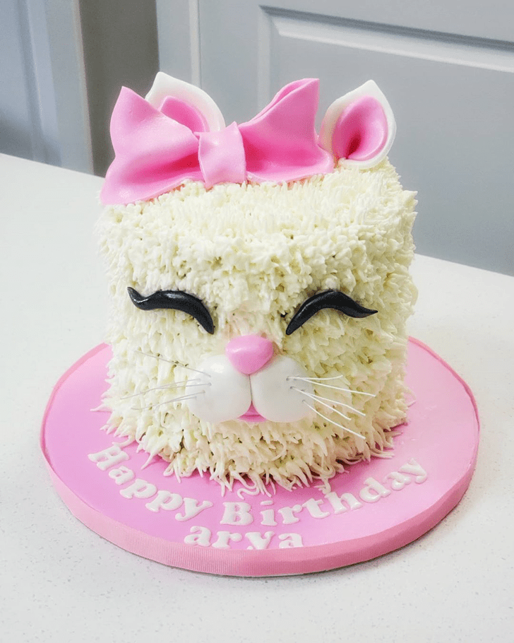 Admirable Cat Cake Design