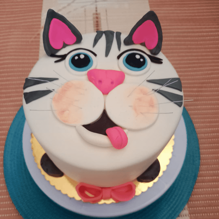 Divine Cat Cake