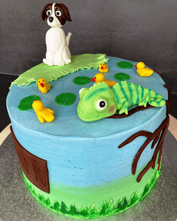 Radiant Chameleon Cake