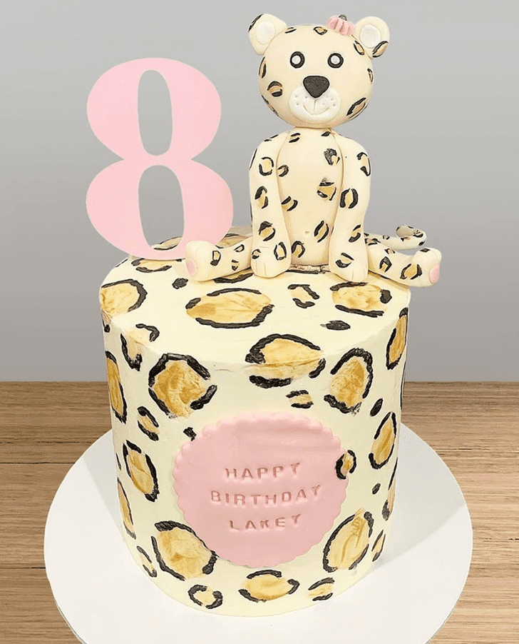 Cute Cheetah Cake