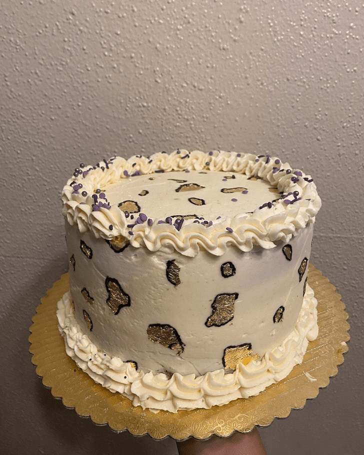 Fine Cheetah Cake