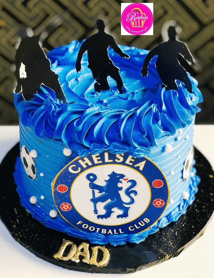 Graceful Chelsea Cake
