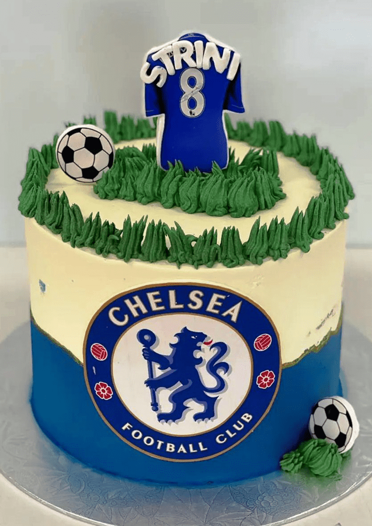 Stunning Chelsea Cake
