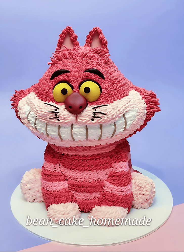 Fine Cheshire Cat Cake