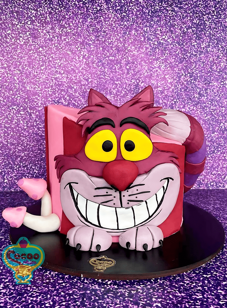 Nice Cheshire Cat Cake