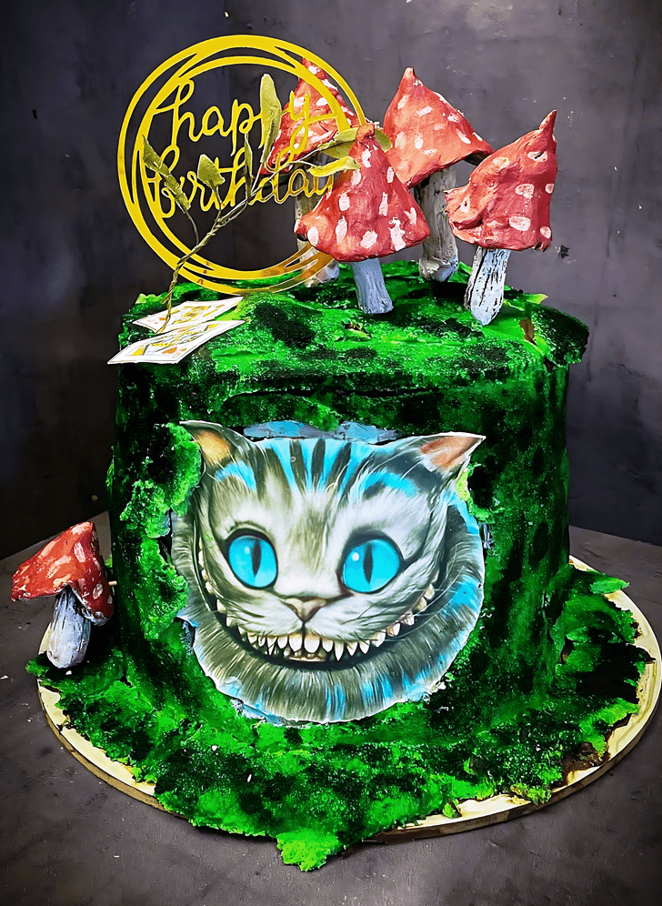 Wonderful Cheshire Cat Cake Design