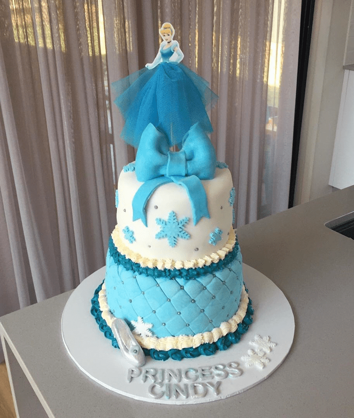 Admirable Cinderella Cake Design