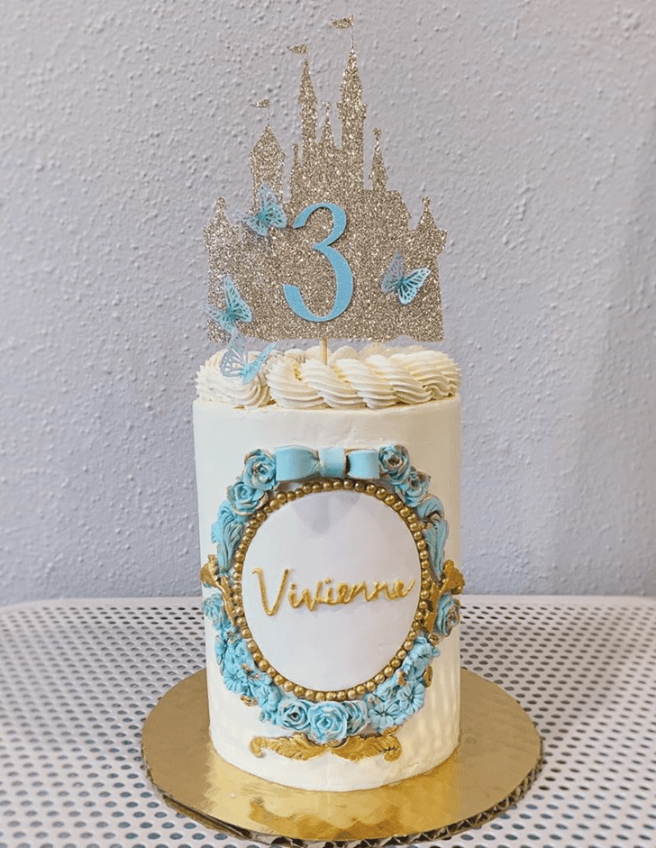Lovely Cinderella Cake Design