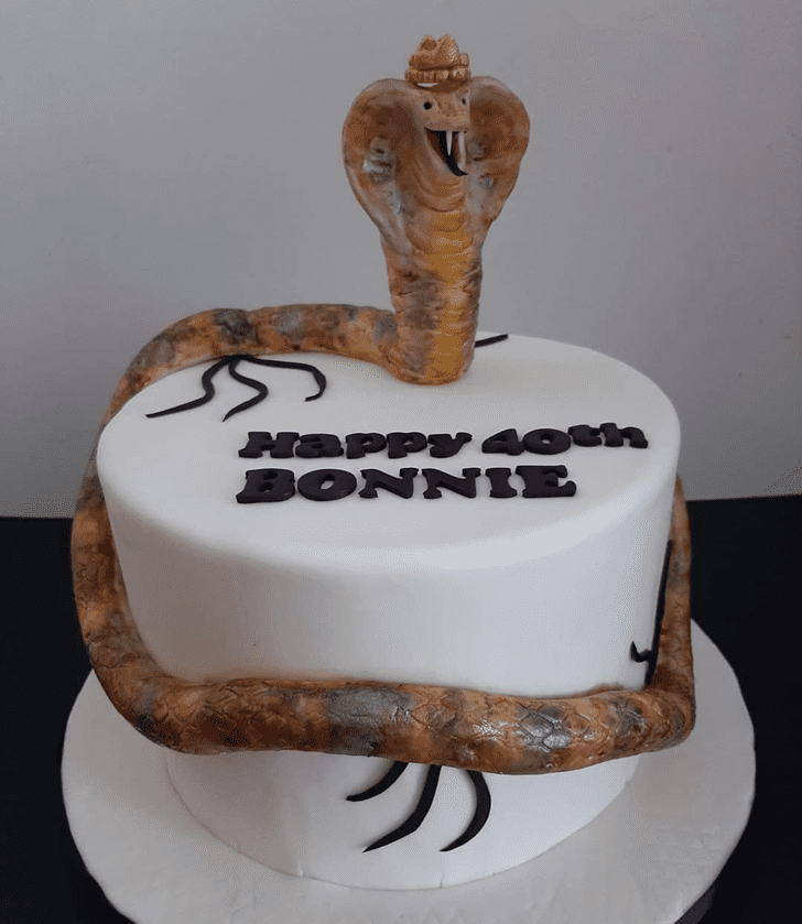 Delicate Cobra Cake
