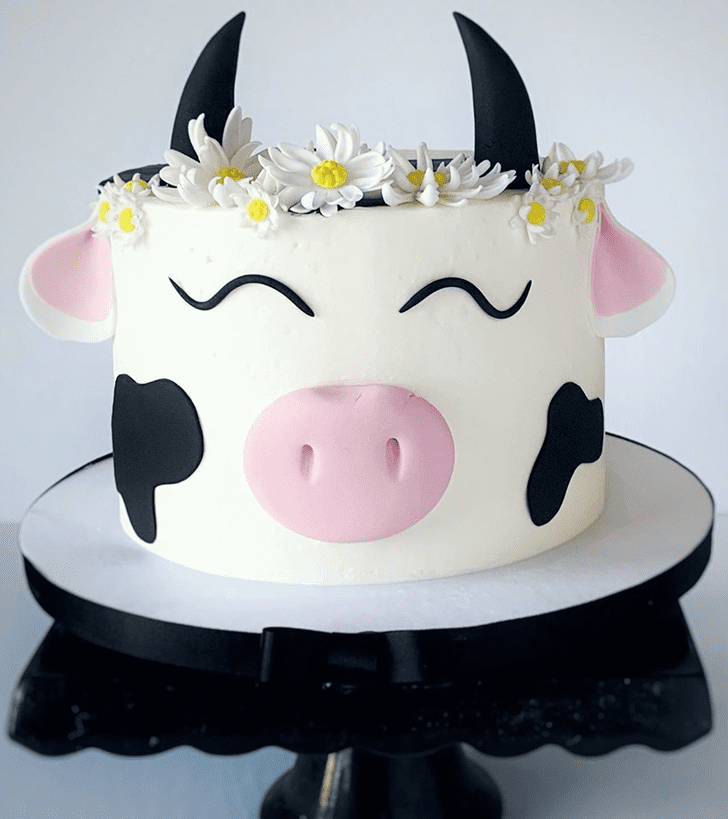 Lovely Cow Cake Design