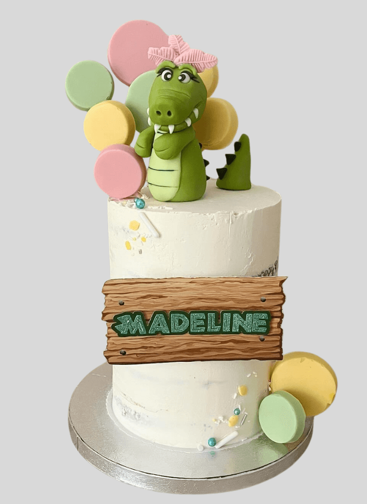 Splendid Crocodile Cake