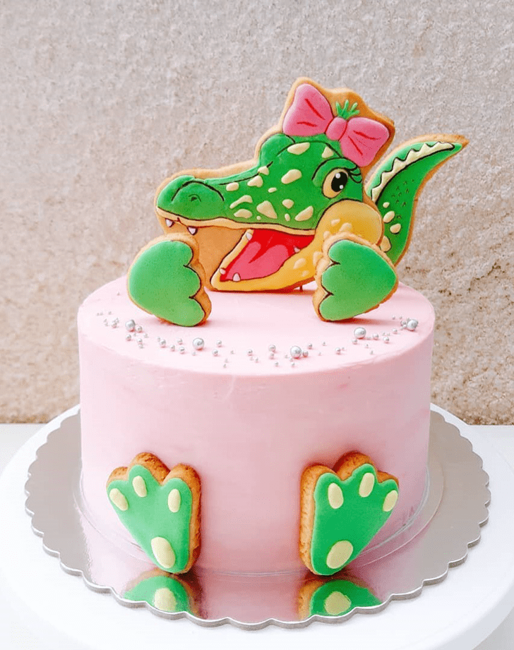 Admirable Crocodile Cake Design