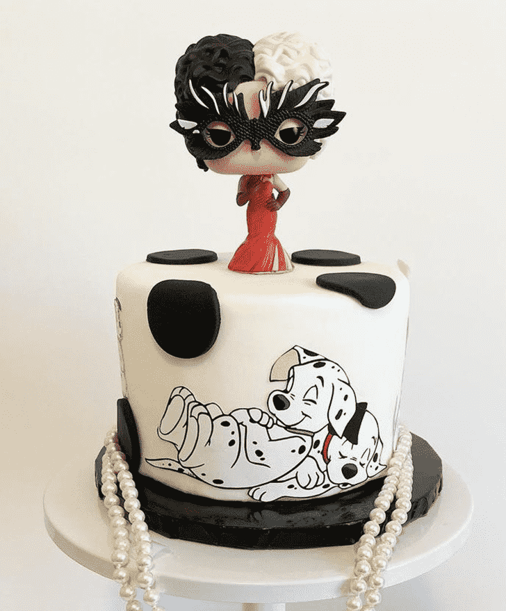 Fair Cruella Cake