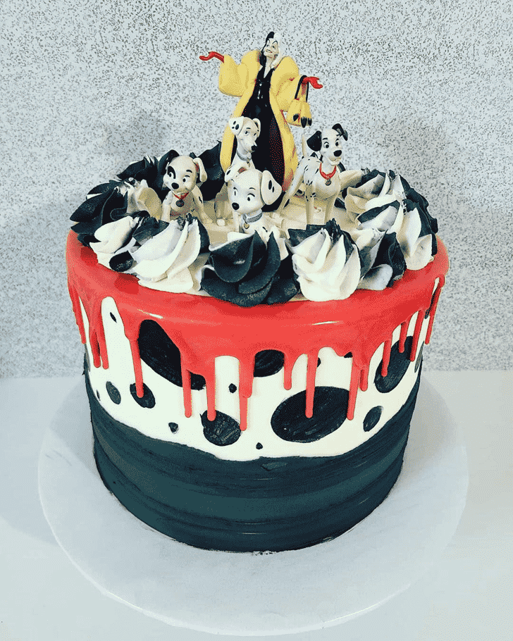 Fascinating Cruella Cake
