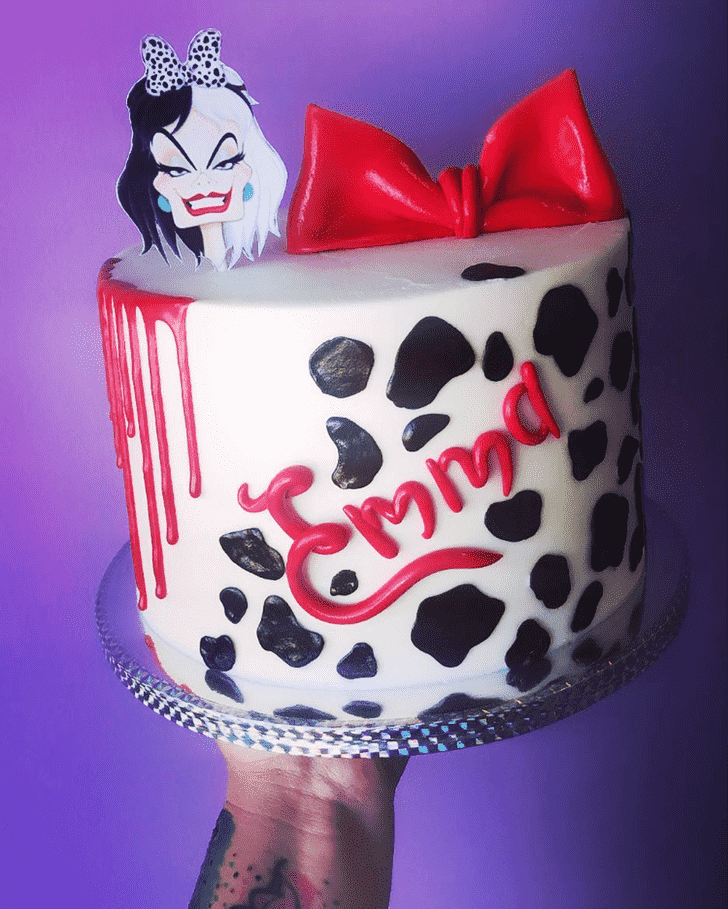 Superb Cruella Cake