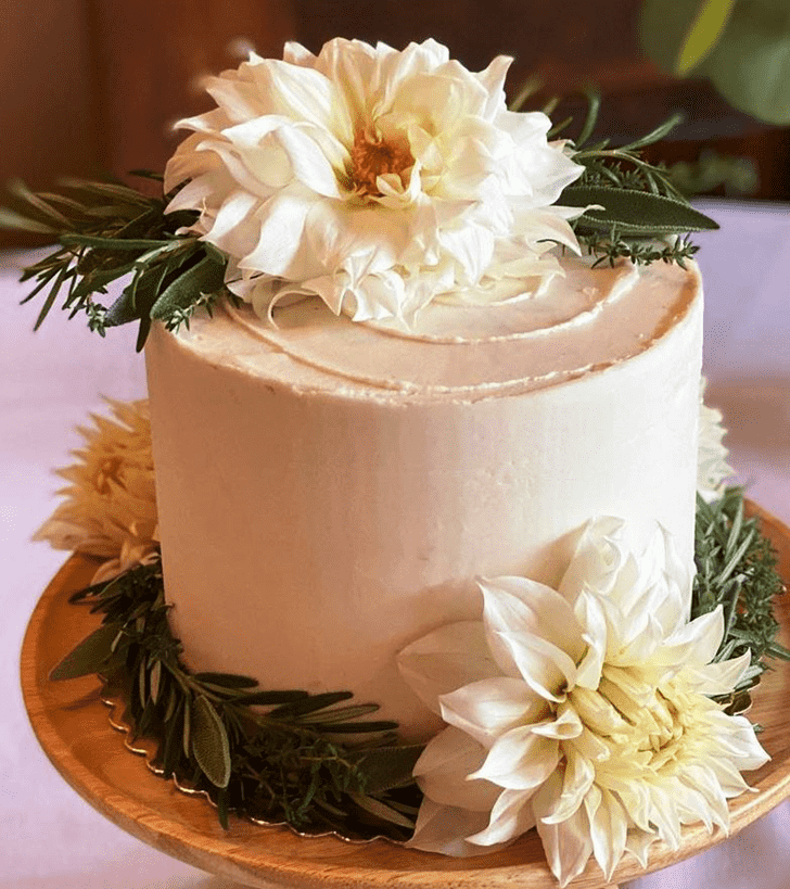 Adorable Dahlia Cake